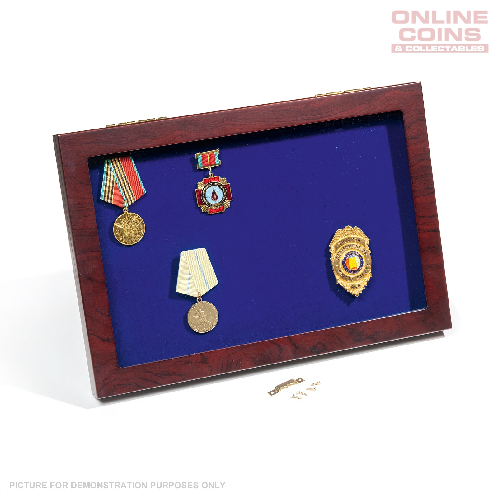 MILITARIA Vitrine with glass lid and display function